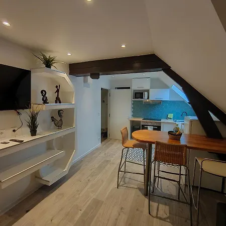 Les Lofts De Provins: Apt 7 Exterior photo